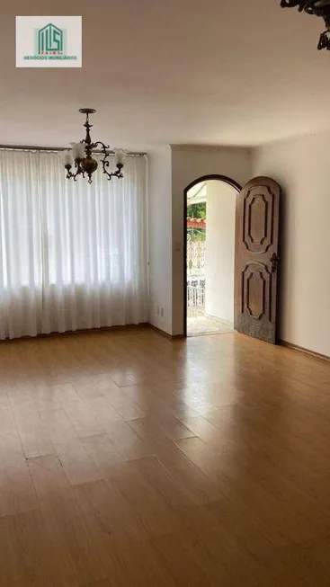 Foto 1 de Casa com 2 Quartos à venda, 135m² em Vila Eldizia, Santo André