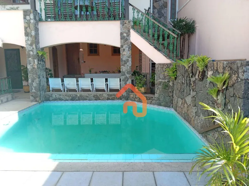 Foto 1 de Casa com 4 Quartos à venda, 491m² em Camboinhas, Niterói