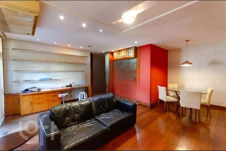 Foto 1 de Apartamento com 2 Quartos à venda, 97m² em Lagoa, Rio de Janeiro