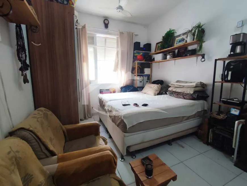 Foto 1 de Kitnet com 1 Quarto à venda, 22m² em Copacabana, Rio de Janeiro