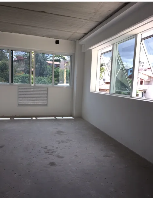 Foto 1 de Sala Comercial para alugar, 38m² em Lajeado, Cotia