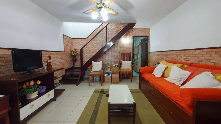 Foto 1 de Casa de Condomínio com 2 Quartos para alugar, 90m² em Vila Blanche, Cabo Frio