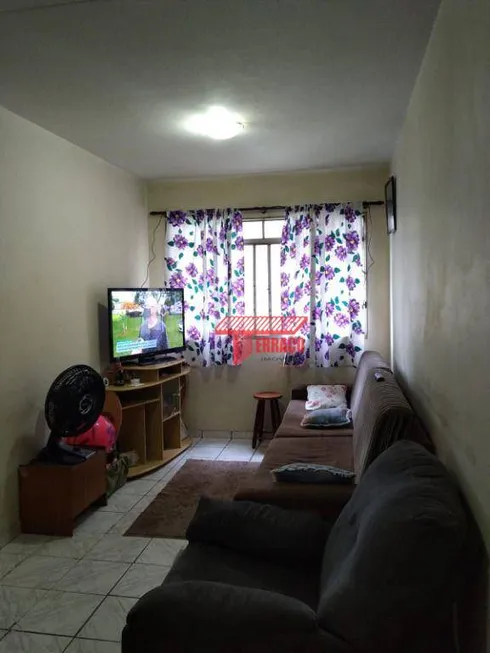 Foto 1 de Apartamento com 2 Quartos para alugar, 52m² em Vila Tibirica, Santo André