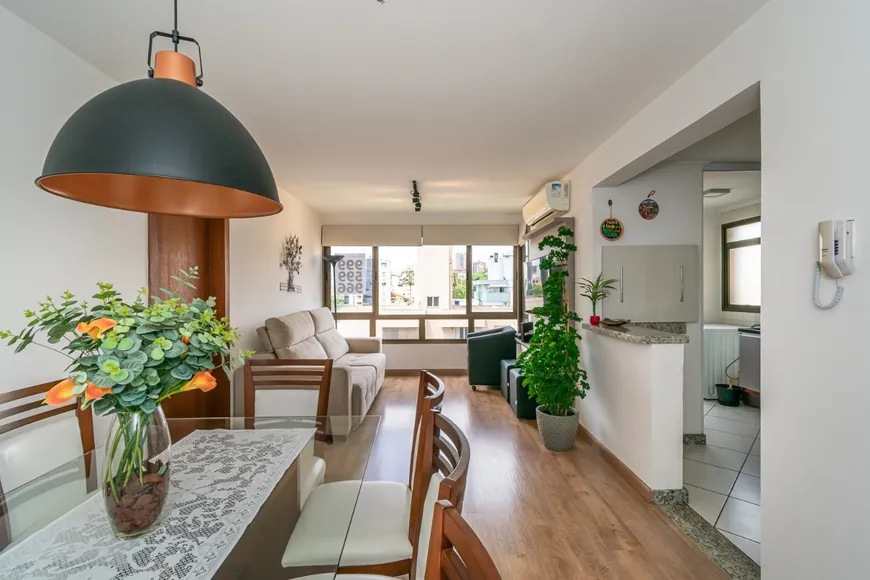 Foto 1 de Apartamento com 3 Quartos à venda, 88m² em Higienópolis, Porto Alegre