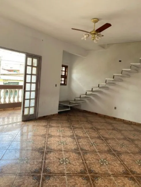 Foto 1 de Sobrado com 4 Quartos à venda, 268m² em Jardim Montreal, Sorocaba