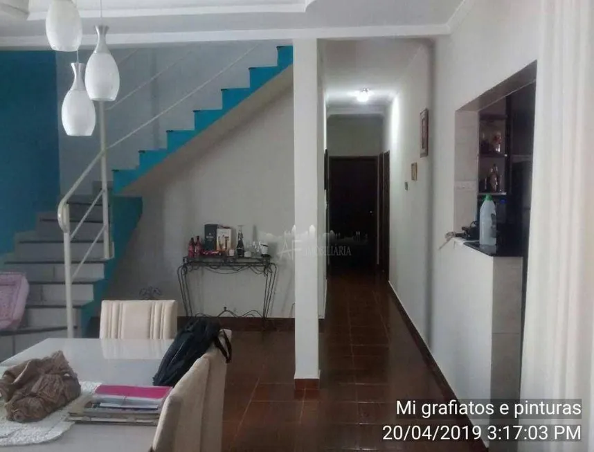 Foto 1 de Casa com 3 Quartos à venda, 200m² em Jardim Continental I, Taubaté