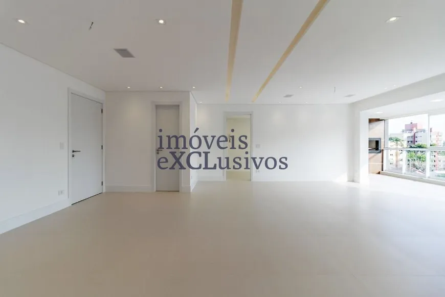 Foto 1 de Apartamento com 4 Quartos à venda, 158m² em Água Verde, Curitiba