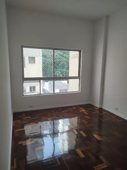 Foto 1 de Apartamento com 2 Quartos para alugar, 49m² em Botafogo, Rio de Janeiro