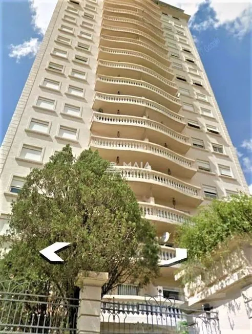 Foto 1 de Apartamento com 3 Quartos à venda, 160m² em Centro, Uberaba
