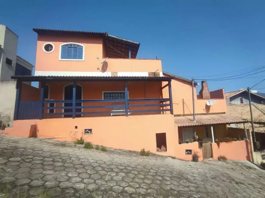 Foto 1 de Casa de Condomínio com 3 Quartos à venda, 90m² em Fluminense, São Pedro da Aldeia