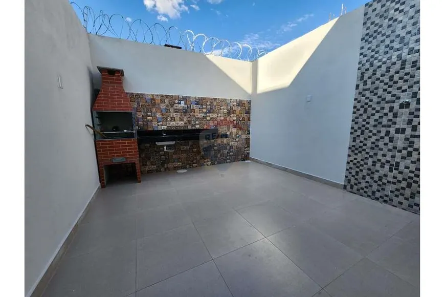 Foto 1 de Casa com 2 Quartos à venda, 71m² em Jardim Atalaia, Governador Valadares