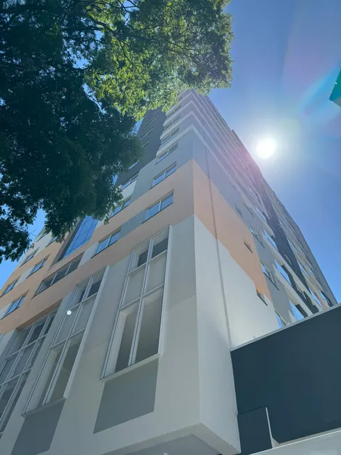 Foto 1 de Apartamento com 2 Quartos à venda, 50m² em Vila Izabel, Curitiba