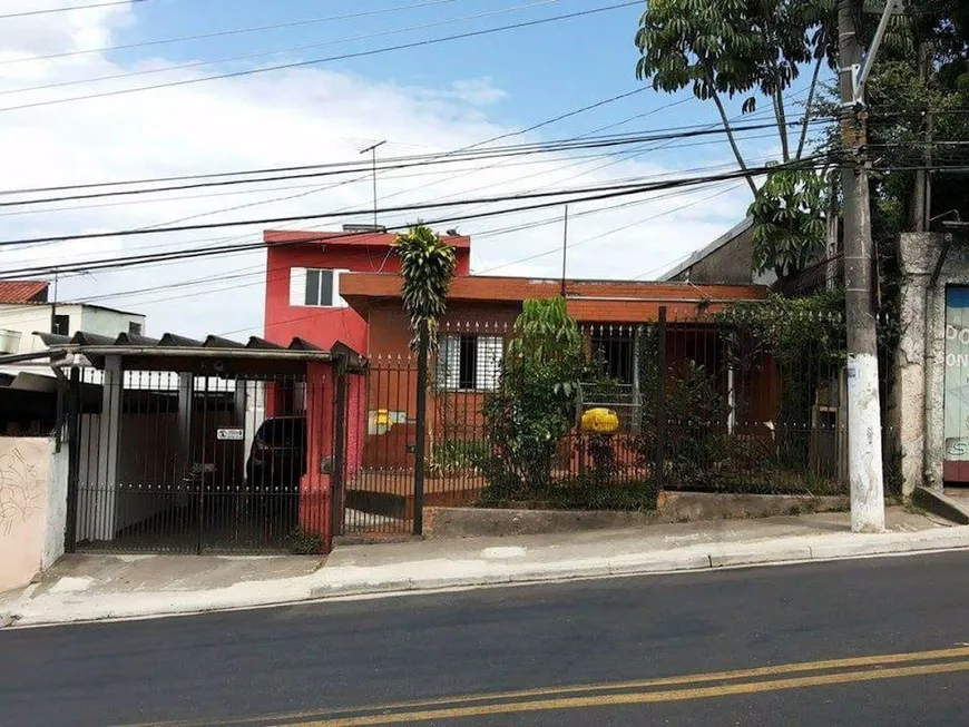 Foto 1 de Casa com 2 Quartos para venda ou aluguel, 250m² em Jardim Henriqueta, Taboão da Serra