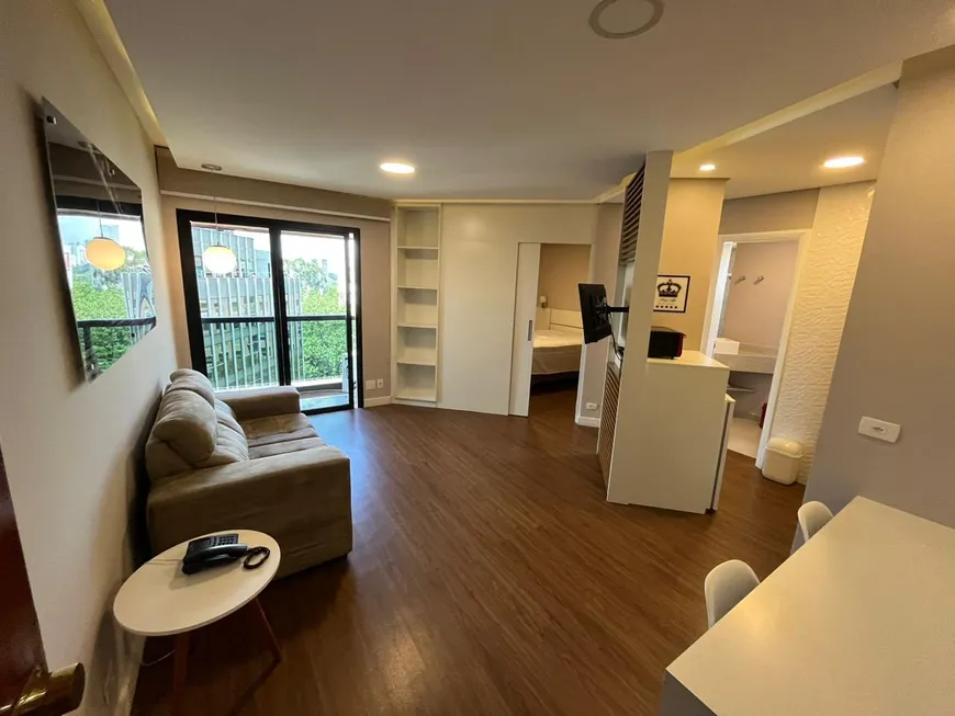 Foto 1 de Apartamento com 1 Quarto para alugar, 47m² em Itaim Bibi, São Paulo