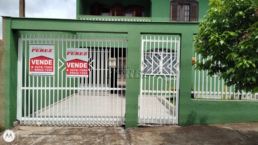 Foto 1 de Sobrado com 3 Quartos à venda, 195m² em Conjunto Habitacional Violim, Londrina