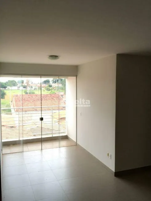 Foto 1 de Apartamento com 3 Quartos à venda, 82m² em Segismundo Pereira, Uberlândia