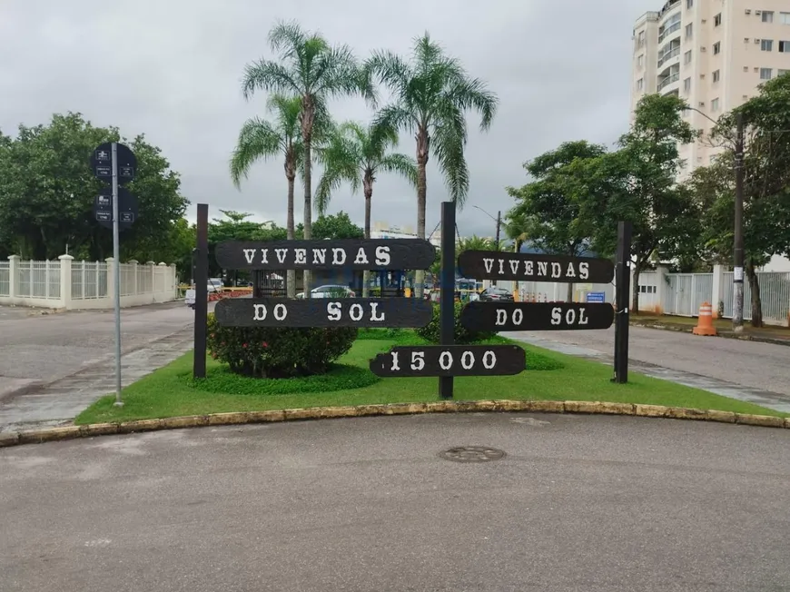 Foto 1 de Casa de Condomínio com 4 Quartos para venda ou aluguel, 173m² em Recreio Dos Bandeirantes, Rio de Janeiro