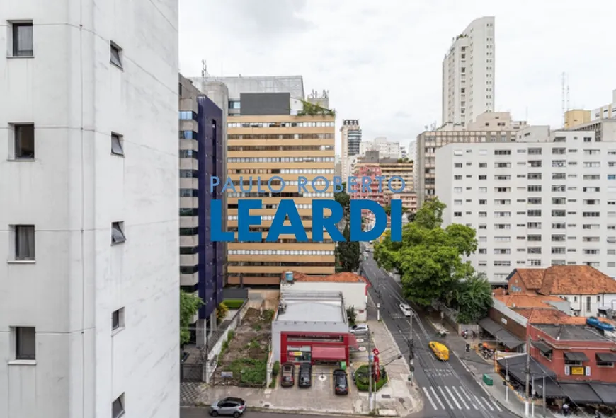 Foto 1 de Apartamento com 3 Quartos à venda, 108m² em Jardim Paulista, São Paulo