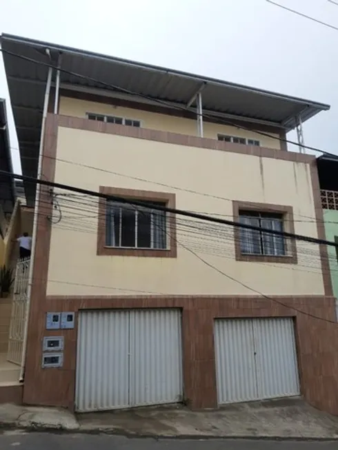 Foto 1 de Casa com 3 Quartos à venda, 100m² em Vila Furtado de Menezes, Juiz de Fora