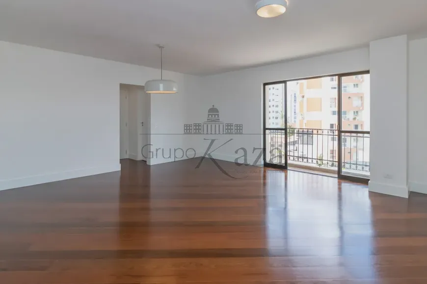 Foto 1 de Apartamento com 2 Quartos à venda, 127m² em Vila Madalena, São Paulo