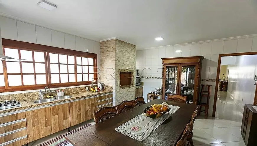 Foto 1 de Casa com 3 Quartos à venda, 240m² em Santana, Porto Alegre