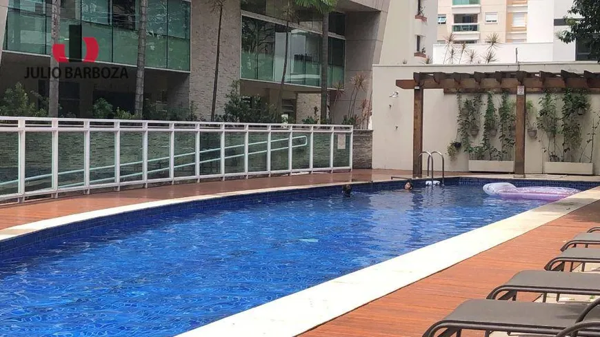 Foto 1 de Apartamento com 4 Quartos à venda, 204m² em Moema, São Paulo