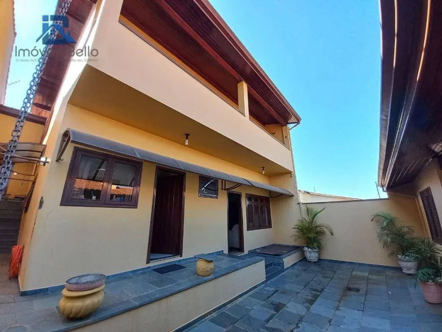 Foto 1 de Casa com 3 Quartos à venda, 222m² em Jardim Salessi, Itatiba