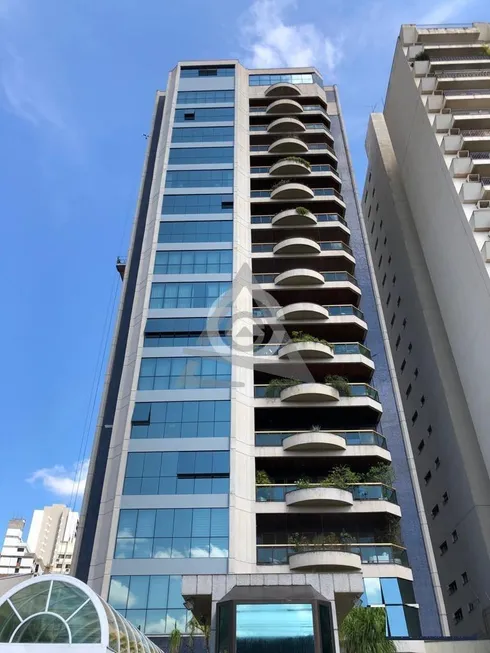 Foto 1 de Apartamento com 4 Quartos para venda ou aluguel, 415m² em Cambuí, Campinas