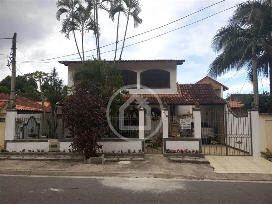 Foto 1 de Casa com 3 Quartos à venda, 360m² em Piratininga, Niterói