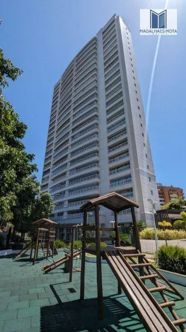 Foto 1 de Apartamento com 4 Quartos à venda, 222m² em Guararapes, Fortaleza