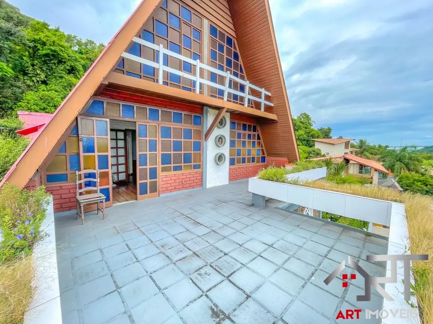 Foto 1 de Casa com 3 Quartos à venda, 528m² em Centro, Vila Velha