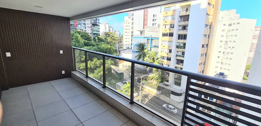 Foto 1 de Apartamento com 1 Quarto à venda, 52m² em Barra, Salvador
