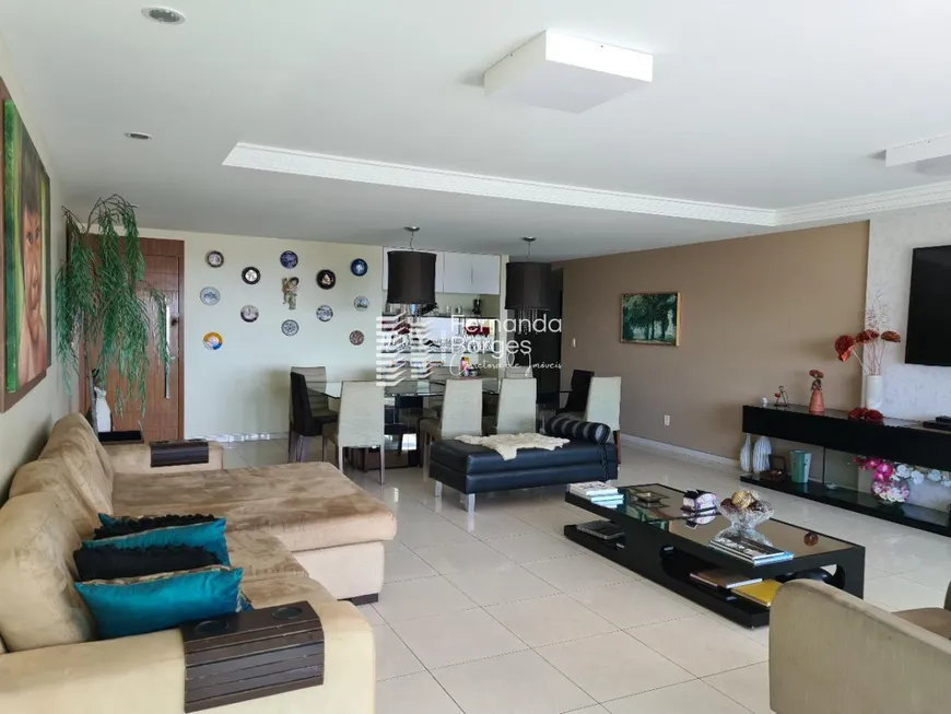 Foto 1 de Apartamento com 4 Quartos à venda, 225m² em Casa Forte, Recife