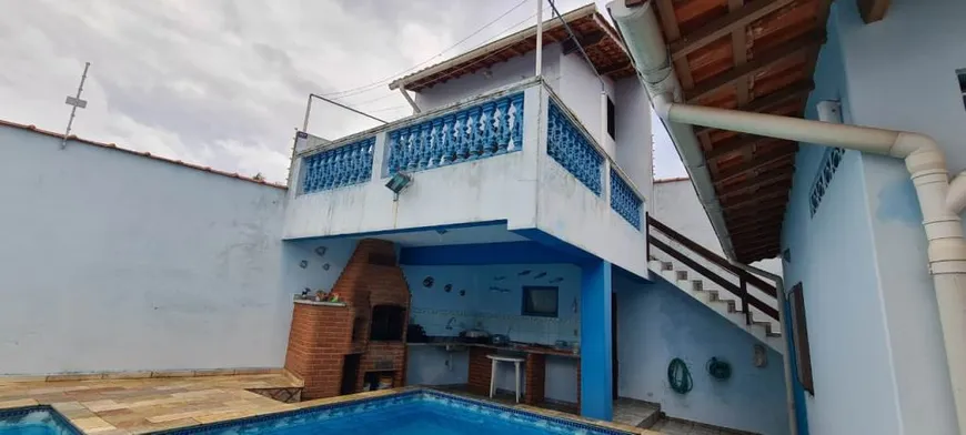 Foto 1 de Casa com 2 Quartos à venda, 258m² em Balneário Gaivota, Itanhaém