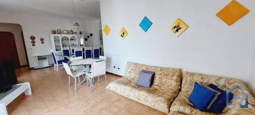Foto 1 de Apartamento com 4 Quartos à venda, 180m² em Enseada, Guarujá