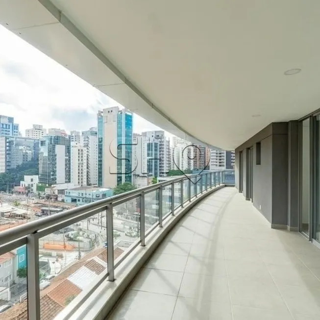 Foto 1 de Apartamento com 3 Quartos à venda, 134m² em Vila Nova Conceição, São Paulo