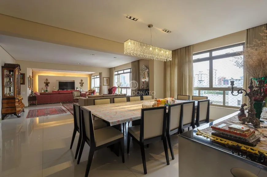 Foto 1 de Apartamento com 4 Quartos à venda, 320m² em Lourdes, Belo Horizonte