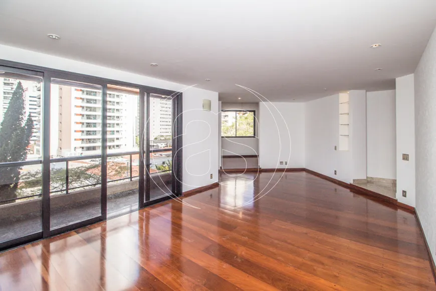 Foto 1 de Apartamento com 4 Quartos à venda, 183m² em Moema, São Paulo