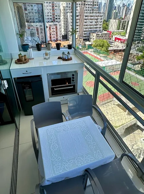 Foto 1 de Apartamento com 3 Quartos à venda, 130m² em Boa Viagem, Recife