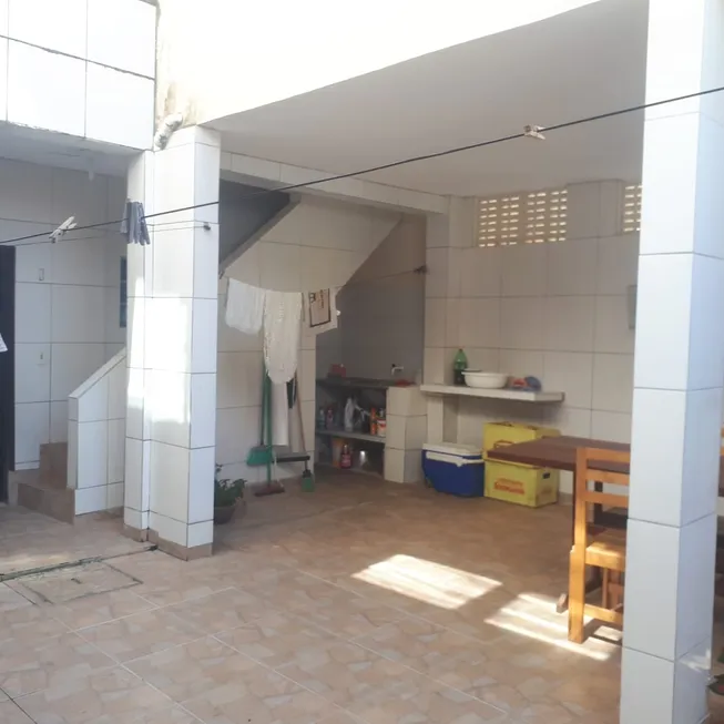 Foto 1 de Sobrado com 3 Quartos à venda, 339m² em Neópolis, Natal