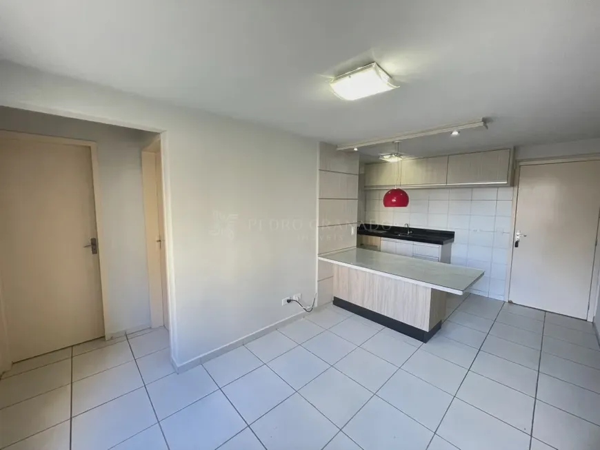 Foto 1 de Apartamento com 2 Quartos à venda, 43m² em Parque Taruma, Maringá