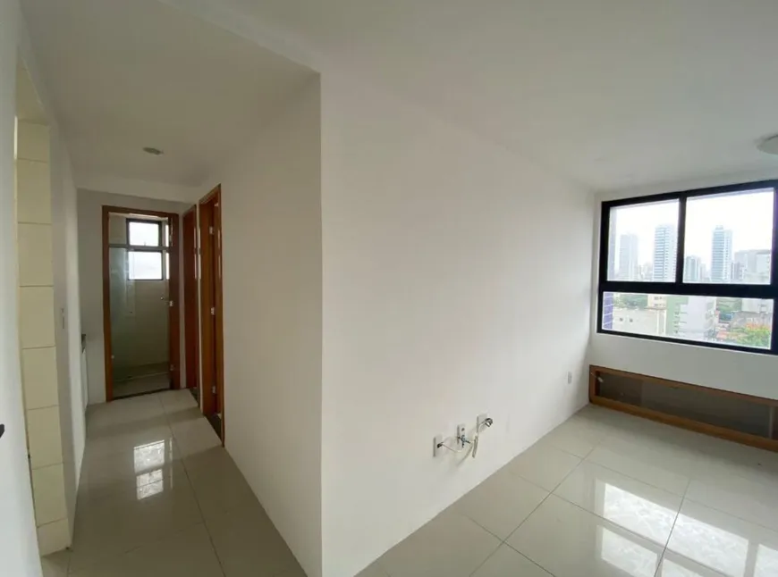 Foto 1 de Apartamento com 2 Quartos para venda ou aluguel, 52m² em Candeias, Jaboatão dos Guararapes