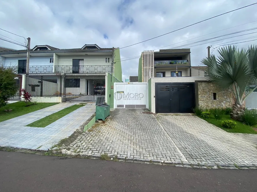 Foto 1 de Sobrado com 3 Quartos à venda, 155m² em Guaíra, Curitiba