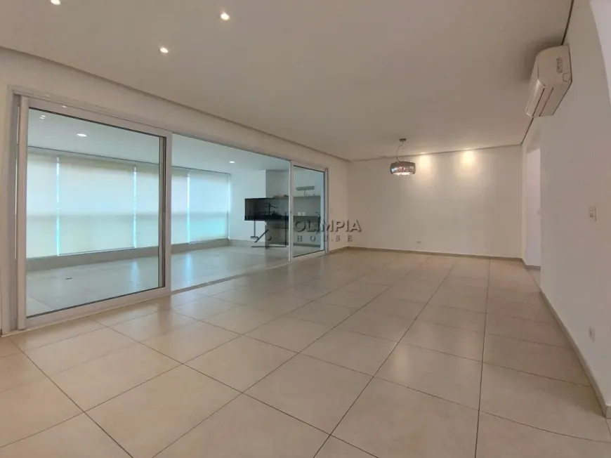 Foto 1 de Apartamento com 3 Quartos para alugar, 153m² em Vila Romana, São Paulo