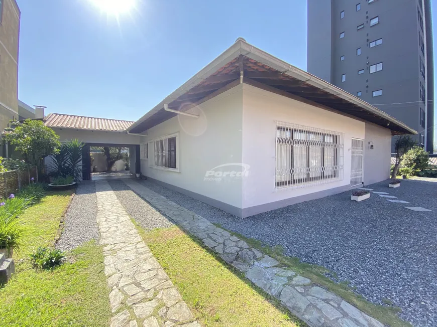 Foto 1 de Casa com 3 Quartos à venda, 289m² em Itoupava Seca, Blumenau