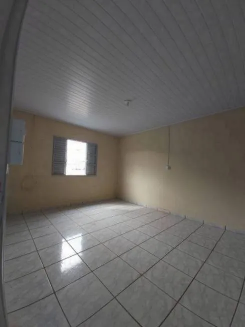 Foto 1 de Casa com 2 Quartos para venda ou aluguel, 62m² em Santo Antonio, Candeias