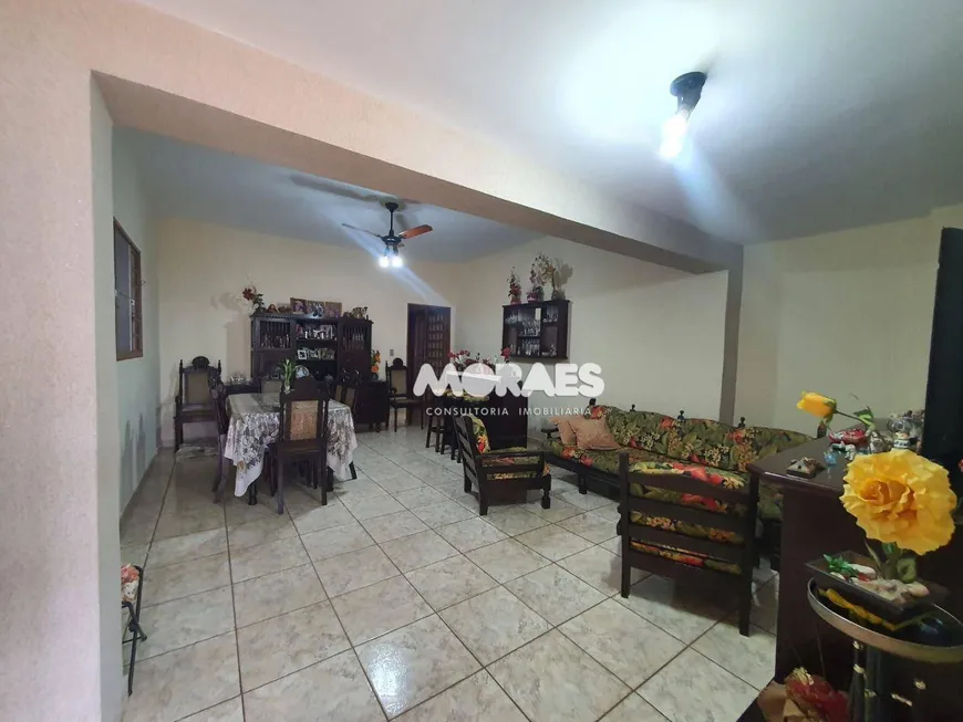 Foto 1 de Casa com 3 Quartos à venda, 224m² em Alto Higienopolis, Bauru