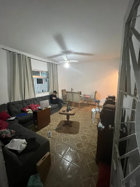 Foto 1 de Casa com 2 Quartos à venda, 167m² em Santa Maria, Santos