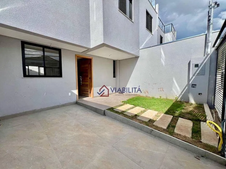 Foto 1 de Casa com 3 Quartos à venda, 90m² em Planalto, Belo Horizonte
