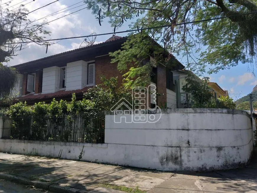 Foto 1 de Casa com 4 Quartos à venda, 230m² em São Francisco, Niterói